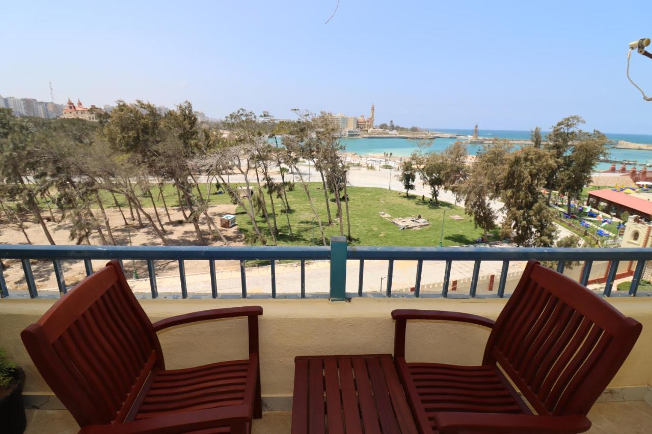 Beach Luxury Mamoura Private Beach อเล็กซานเดรีย ภายนอก รูปภาพ