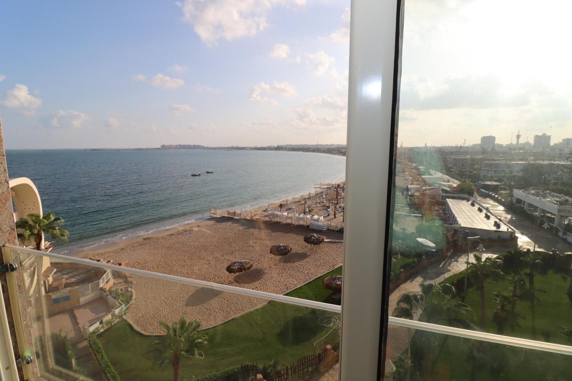 Beach Luxury Mamoura Private Beach อเล็กซานเดรีย ภายนอก รูปภาพ